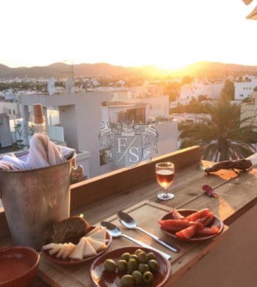 Schönes Apartment mit Dachterrasse auf Ibiza/Jesus