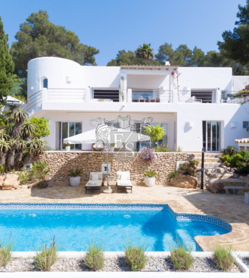 Schöne Villa zum Verkauf in Santa Eulalia Ibiza